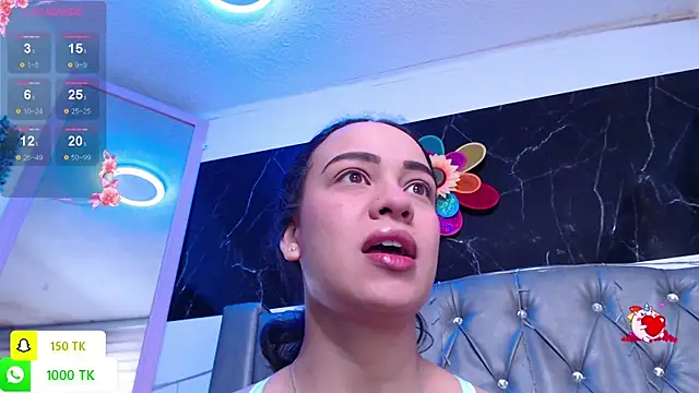 Snapshot of LAILAGUMMY chatting on October 2025 12:04:02 PM LAILAGUMMY online show from October 2025 12:04:02 PM