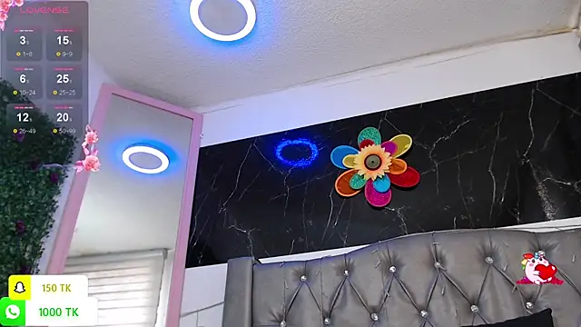 Snapshot of LAILAGUMMY chatting on November 2025 02:06:01 PM LAILAGUMMY online show from November 2025 02:06:01 PM