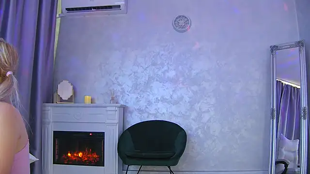 Michelle90u online show from September 2025 03:04:01 PM