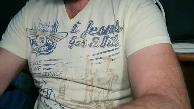 Snapshot of usdirtymikee9 chatting on September 2025 06:35:02 PM usdirtymikee9 online show from September 2025 06:35:02 PM