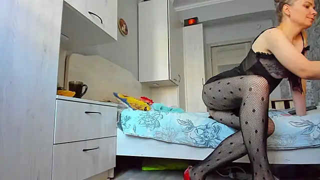 Snapshot of DUSSY_PUSSY chatting on October 2025 03:25:02 AM DUSSY PUSSY online show from October 2025 03:25:02 AM