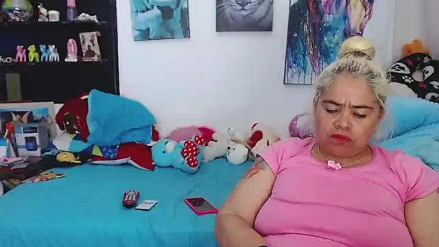 estrellita fugaz16x online show from January 2025 02:40:02 AM