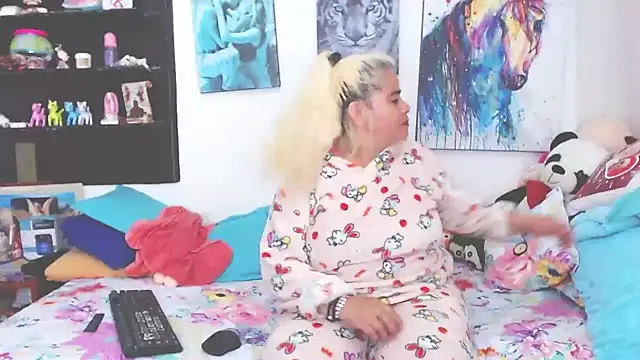 estrellita fugaz16x online show from February 2025 02:51:02 AM