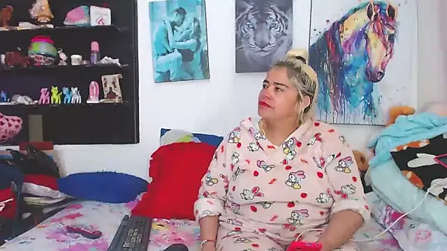 estrellita fugaz16x online show from March 2025 02:51:02 AM