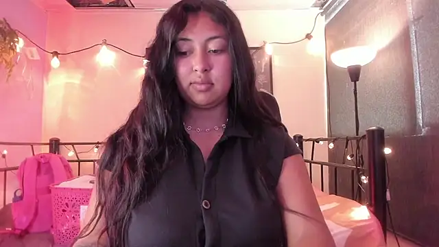 Snapshot of Pocahontas_power chatting on February 2025 06:48:01 PM Pocahontas power online show from February 2025 06:48:01 PM