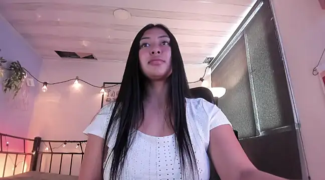 Snapshot of Pocahontas_power chatting on March 2025 04:56:02 PM Pocahontas power online show from March 2025 04:56:02 PM