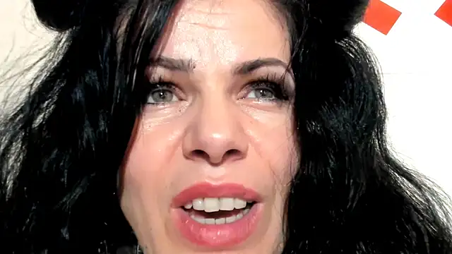 Snapshot of Sweet-Alice chatting on March 2025 06:14:02 AM Sweet-Alice online show from March 2025 06:14:02 AM