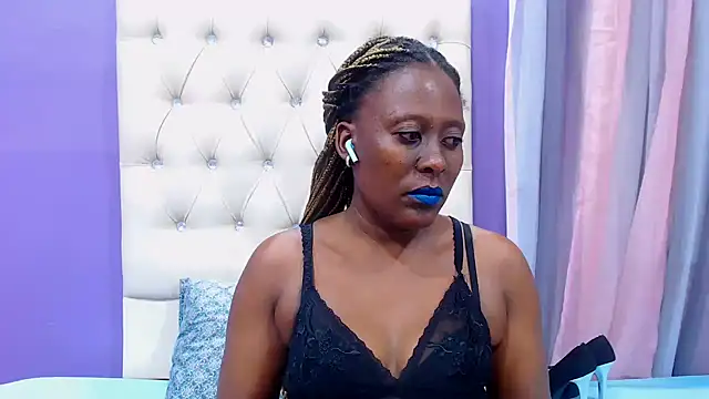 Snapshot of SLUTYLISA chatting on November 2025 07:04:02 PM SLUTYLISA online show from November 2025 07:04:02 PM