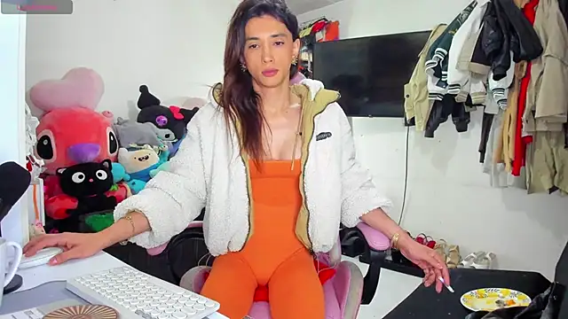 Lawrncesofiets online show from October 2025 02:12:02 PM