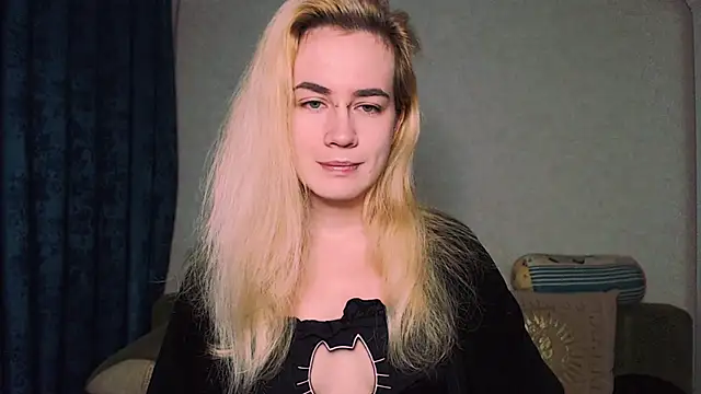 xxxcharismaaa online show from December 2024 05:00:01 PM