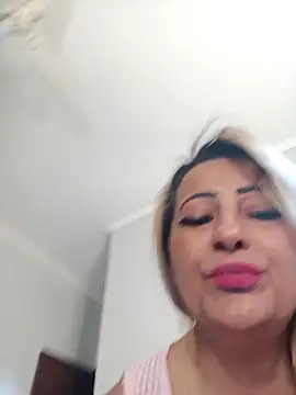 vivifernades online show from November 2025 10:25:01 AM