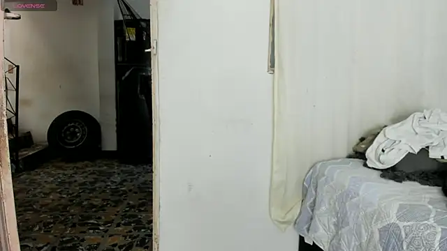 BlowMommy  online show from January 2025 03:23:01 PM