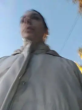 JoLeNe27 online show from October 2025 04:35:01 AM