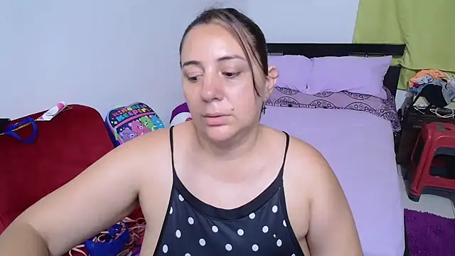 Snapshot of sexxy_ticki chatting on December 2024 01:02:02 AM sexxy ticki online show from December 2024 01:02:02 AM