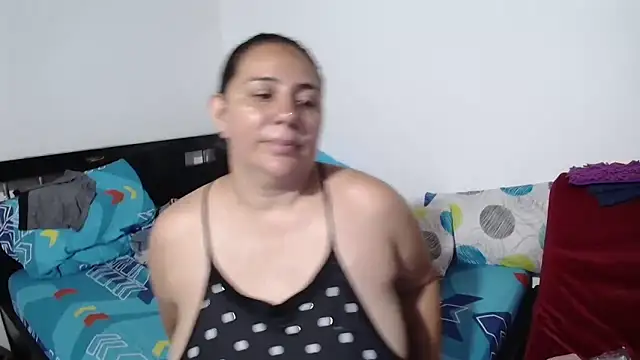 Snapshot of sexxy_ticki chatting on February 2025 02:08:02 AM sexxy ticki online show from February 2025 02:08:02 AM