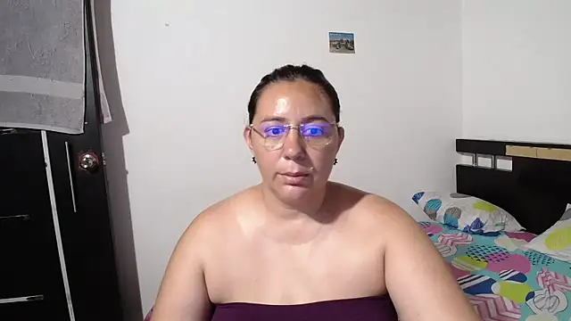 Snapshot of sexxy_ticki chatting on September 2025 11:15:01 PM sexxy ticki online show from September 2025 11:15:01 PM