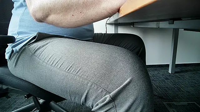 Snapshot of 69bezfleku chatting on October 2025 06:30:02 AM 69bezfleku online show from October 2025 06:30:02 AM