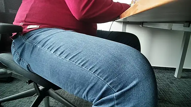 Snapshot of 69bezfleku chatting on October 2025 01:57:02 PM 69bezfleku online show from October 2025 01:57:02 PM