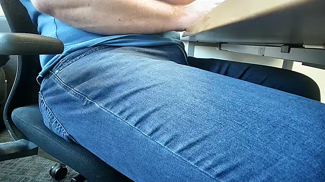 Snapshot of 69bezfleku chatting on October 2025 06:25:01 AM 69bezfleku online show from October 2025 06:25:01 AM