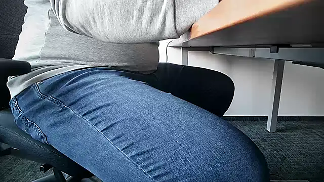 Snapshot of 69bezfleku chatting on October 2025 07:10:02 AM 69bezfleku online show from October 2025 07:10:02 AM