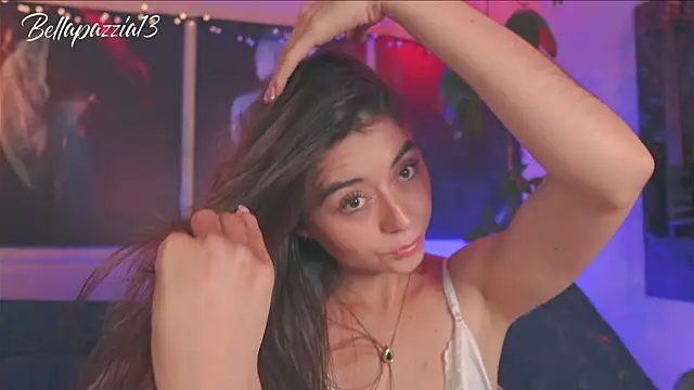 Snapshot of Bellapazzia chatting on March 2025 08:20:02 PM Bellapazzia online show from March 2025 08:20:02 PM