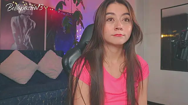 Snapshot of Bellapazzia chatting on March 2025 05:04:02 PM Bellapazzia online show from March 2025 05:04:02 PM