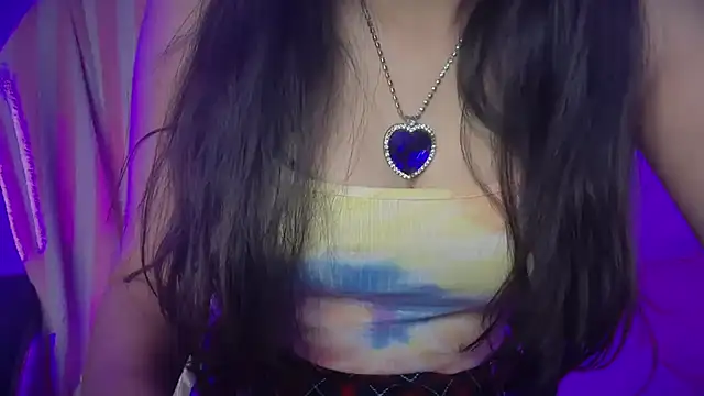 Snapshot of Queen_Angelena chatting on November 2025 06:18:01 PM Queen Angelena online show from November 2025 06:18:01 PM