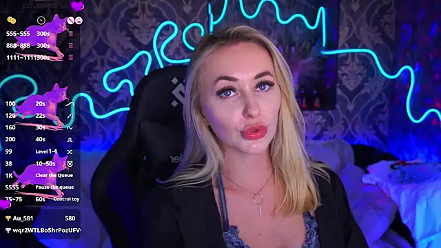 Snapshot of GraceCandy chatting on February 2025 01:00:02 AM GraceCandy online show from February 2025 01:00:02 AM