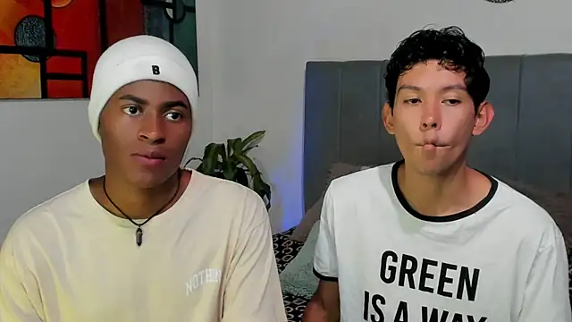 Snapshot of CrissBrownxxx chatting on October 2025 01:28:02 AM CrissBrownxxx online show from October 2025 01:28:02 AM