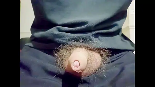 Snapshot of hairyuncut00 chatting on October 2025 09:14:01 PM hairyuncut00 online show from October 2025 09:14:01 PM