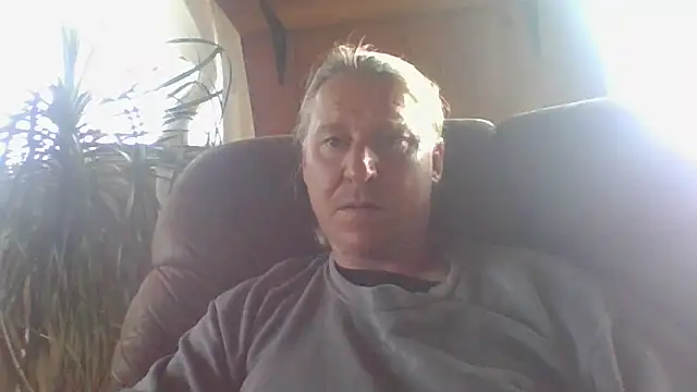 Snapshot of berthoud420 chatting on November 2025 10:19:01 PM berthoud420 online show from November 2025 10:19:01 PM