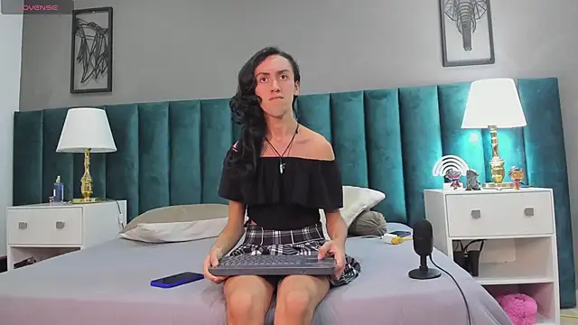 Karol fenixx online show from February 2025 04:21:01 AM