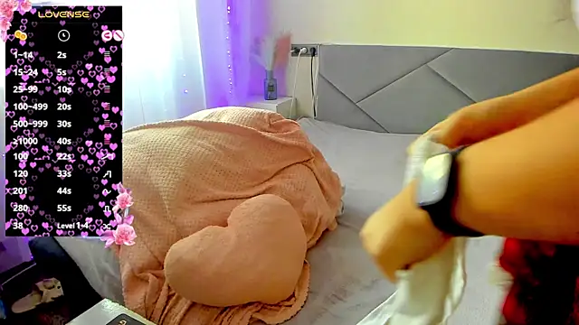 Snapshot of viki_love77 chatting on October 2025 03:17:01 AM viki love77 online show from October 2025 03:17:01 AM