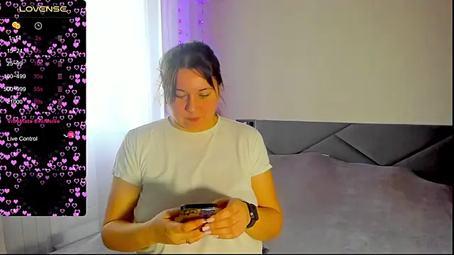 Snapshot of viki_love77 chatting on November 2025 04:34:01 AM viki love77 online show from November 2025 04:34:01 AM