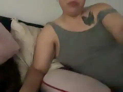 Snapshot of Blueskiiis3 chatting on December 2025 03:21:01 PM Blueskiiis3 online show from December 2025 03:21:01 PM