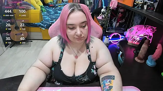 Softie Sofy online show from October 2025 02:20:01 AM