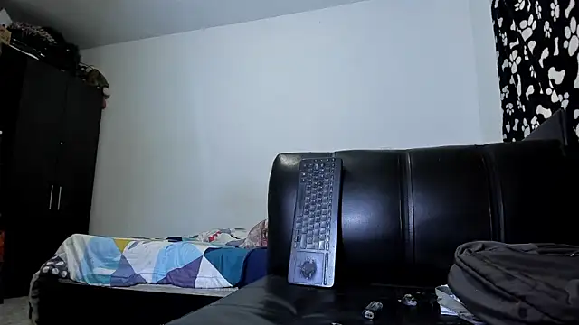 Snapshot of ares_sexxx chatting on October 2025 03:02:02 PM ares sexxx online show from October 2025 03:02:02 PM