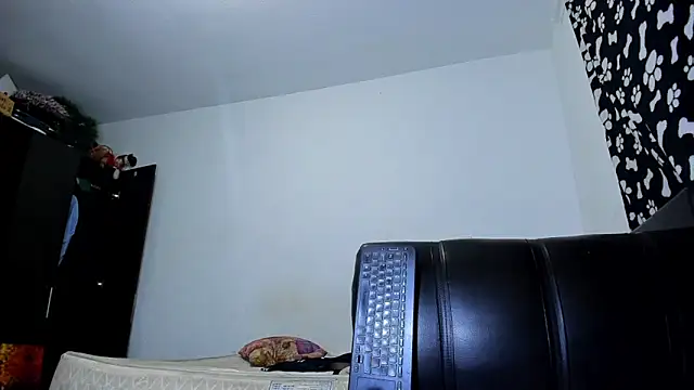 Snapshot of ares_sexxx chatting on October 2025 01:39:01 AM ares sexxx online show from October 2025 01:39:01 AM