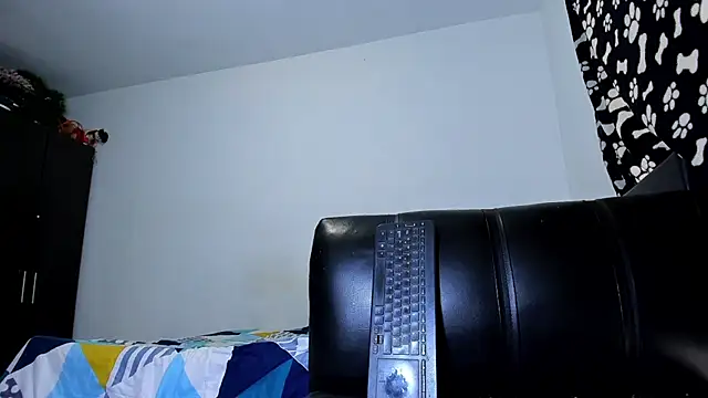 Snapshot of ares_sexxx chatting on November 2025 04:17:01 PM ares sexxx online show from November 2025 04:17:01 PM