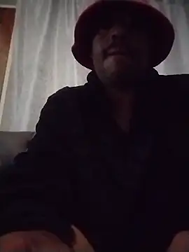 Snapshot of Wanderkid33 chatting on December 2025 10:19:01 PM Wanderkid33 online show from December 2025 10:19:01 PM