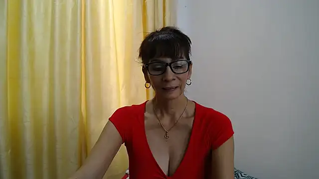 mommysexy16 online show from October 2025 04:44:02 PM