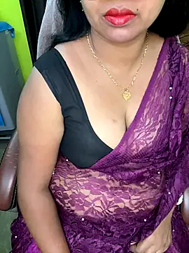 Snapshot of Anushka_21 chatting on November 2025 07:25:01 PM Anushka 21 online show from November 2025 07:25:01 PM