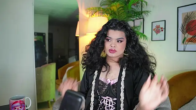 Snapshot of artechloe chatting on February 2025 04:29:01 AM artechloe online show from February 2025 04:29:01 AM