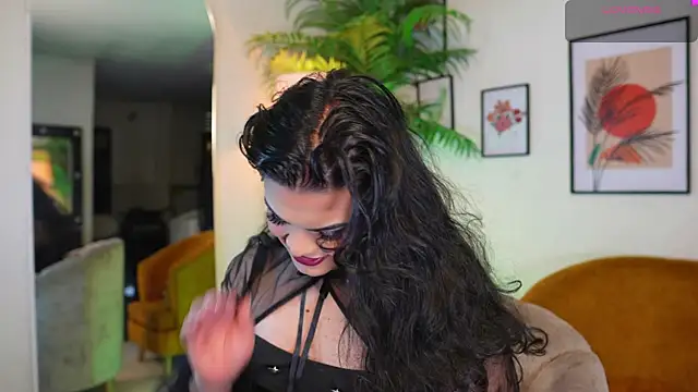 Snapshot of artechloe chatting on March 2025 06:30:01 PM artechloe online show from March 2025 06:30:01 PM