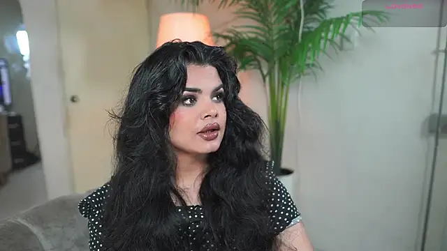 Snapshot of artechloe chatting on September 2025 11:10:01 PM artechloe online show from September 2025 11:10:01 PM