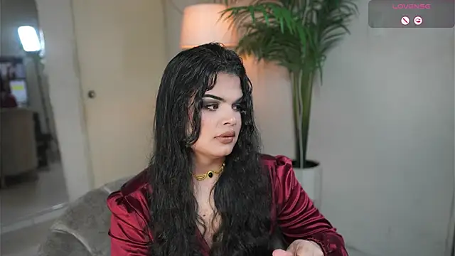 Snapshot of artechloe chatting on October 2025 11:47:02 PM artechloe online show from October 2025 11:47:02 PM