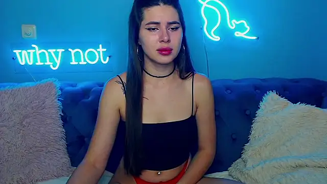 Snapshot of ViollinaLove chatting on October 2025 04:43:02 AM ViollinaLove online show from October 2025 04:43:02 AM