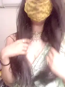 Snapshot of Lavanya_Shah chatting on October 2025 02:42:02 PM Lavanya Shah online show from October 2025 02:42:02 PM