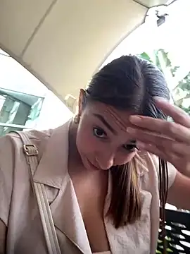 Snapshot of Hall_16 chatting on March 2025 10:04:02 PM Hall 16 online show from March 2025 10:04:02 PM