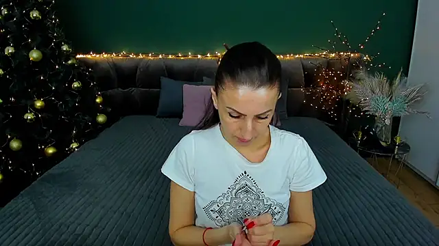 Rebecca Diamond online show from January 2025 12:12:02 PM